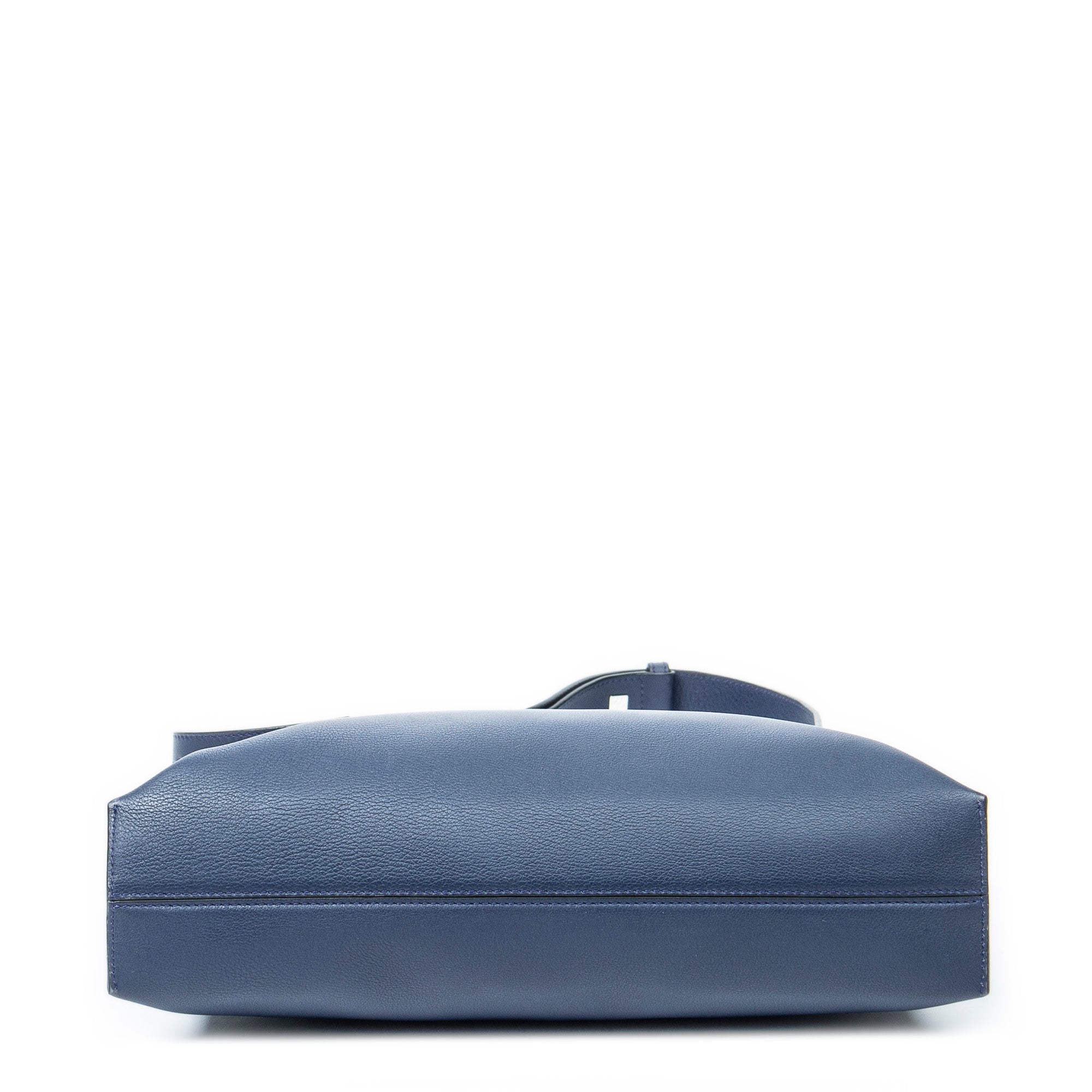 Shoulder Bag Medium T Messenger Navy Calfskin Leather