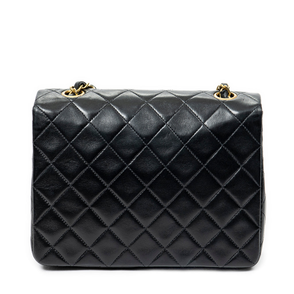 Bolso de Hombro Mini Clásico Solapa Recta Cuero de Cordero Acolchado Negro