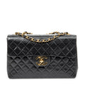 Bolso de Hombro Maxi Jumbo XL con Solapa de Piel de Cordero Acolchada Negra