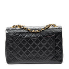 Bolso de Hombro Maxi Jumbo XL con Solapa de Piel de Cordero Acolchada Negra