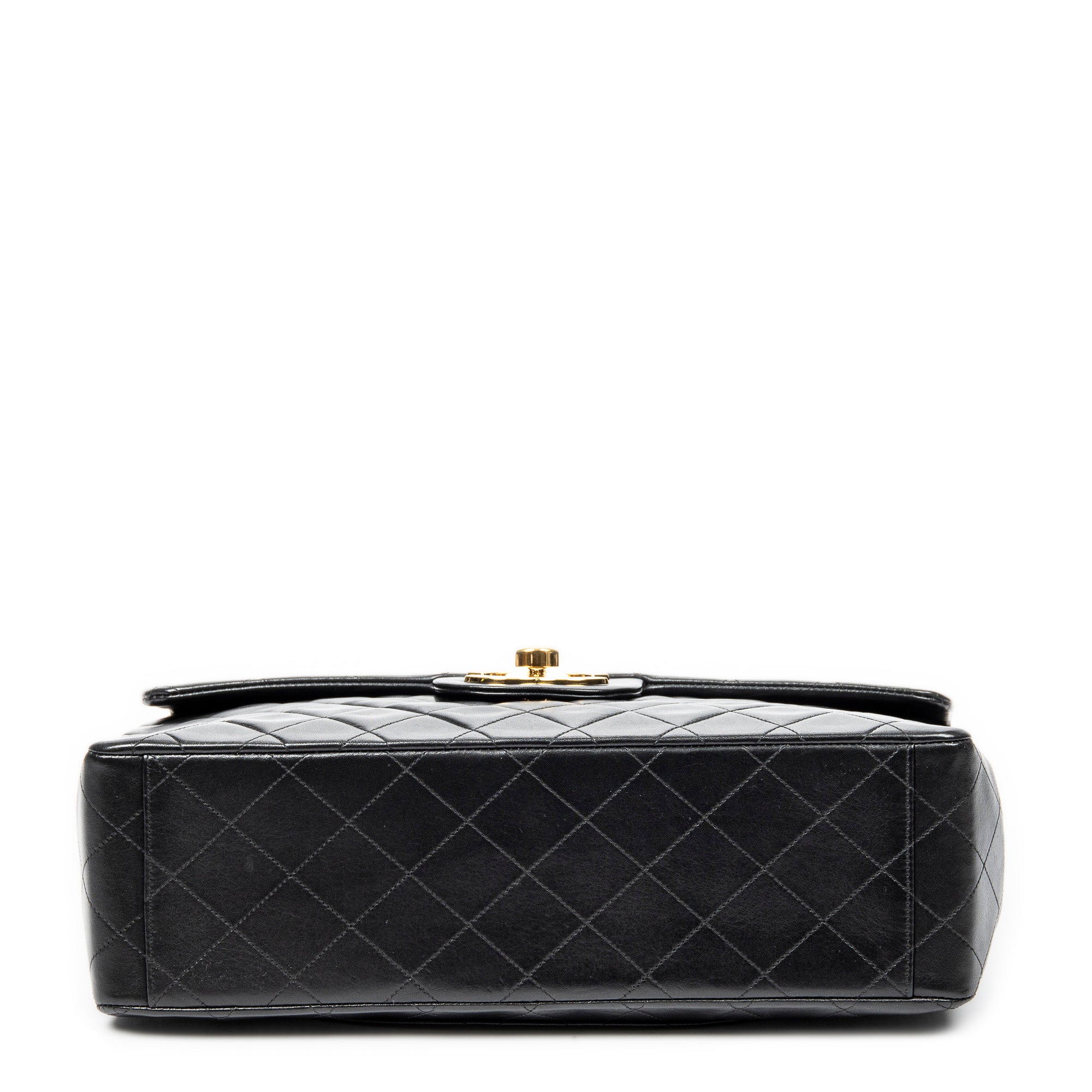 Bolso de Hombro Maxi Jumbo XL con Solapa de Piel de Cordero Acolchada Negra