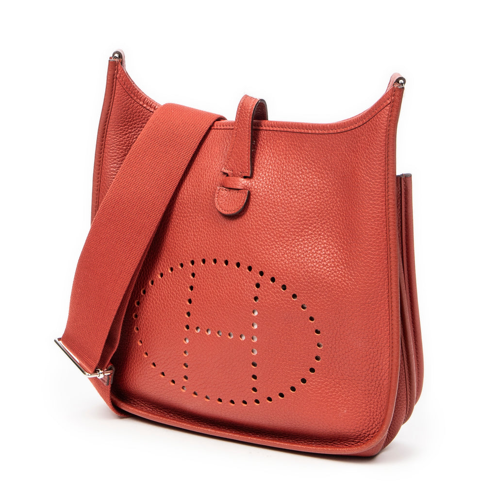 Shoulder Bag Evelyne III PM Sanguine Clemence Leather