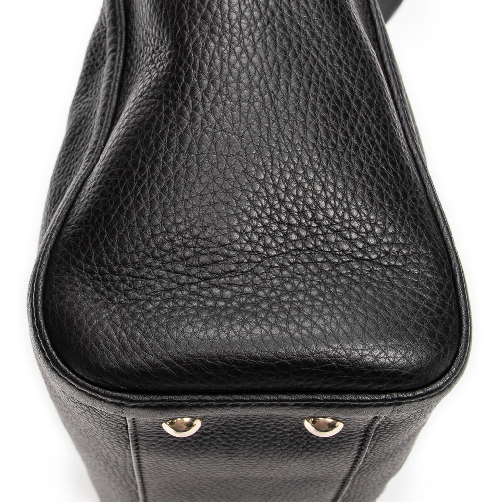 Bolso de mano Soho Tassel Tote Piel de becerro graneada negra