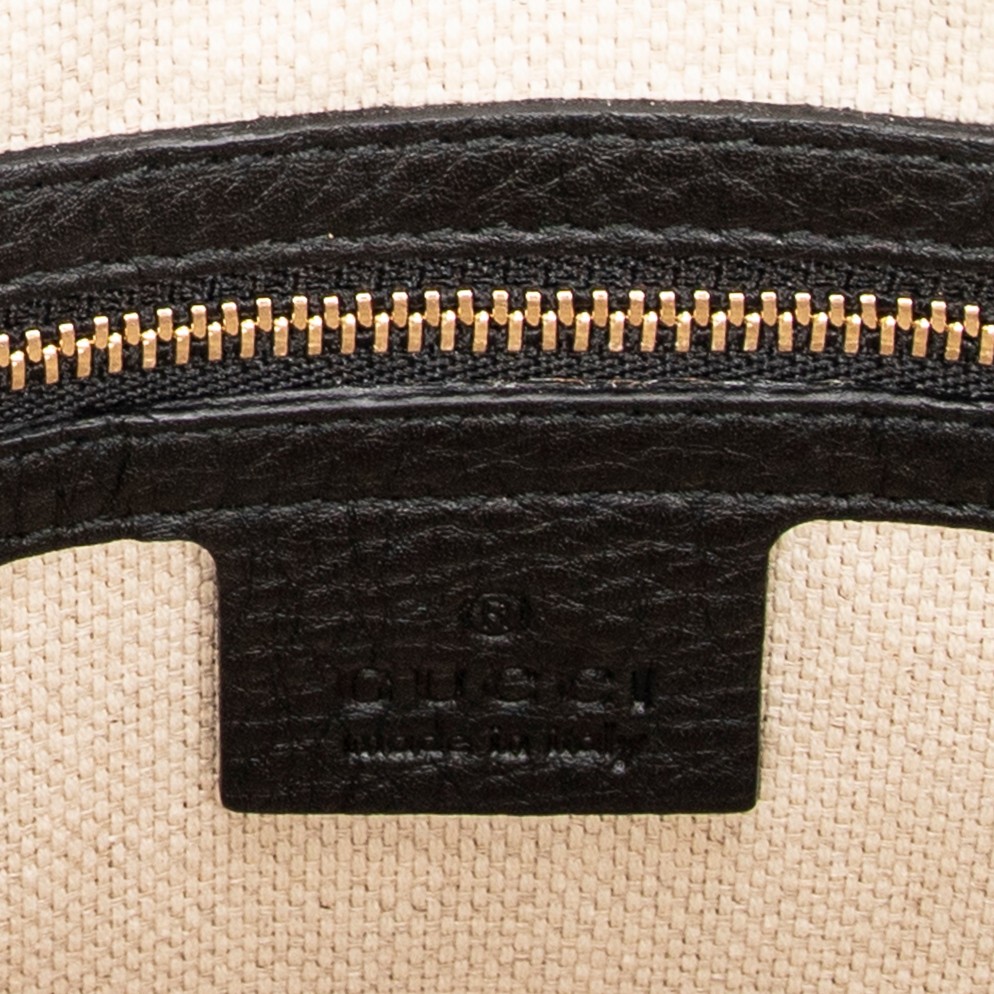 Bolso de mano Soho Tassel Tote Piel de becerro graneada negra