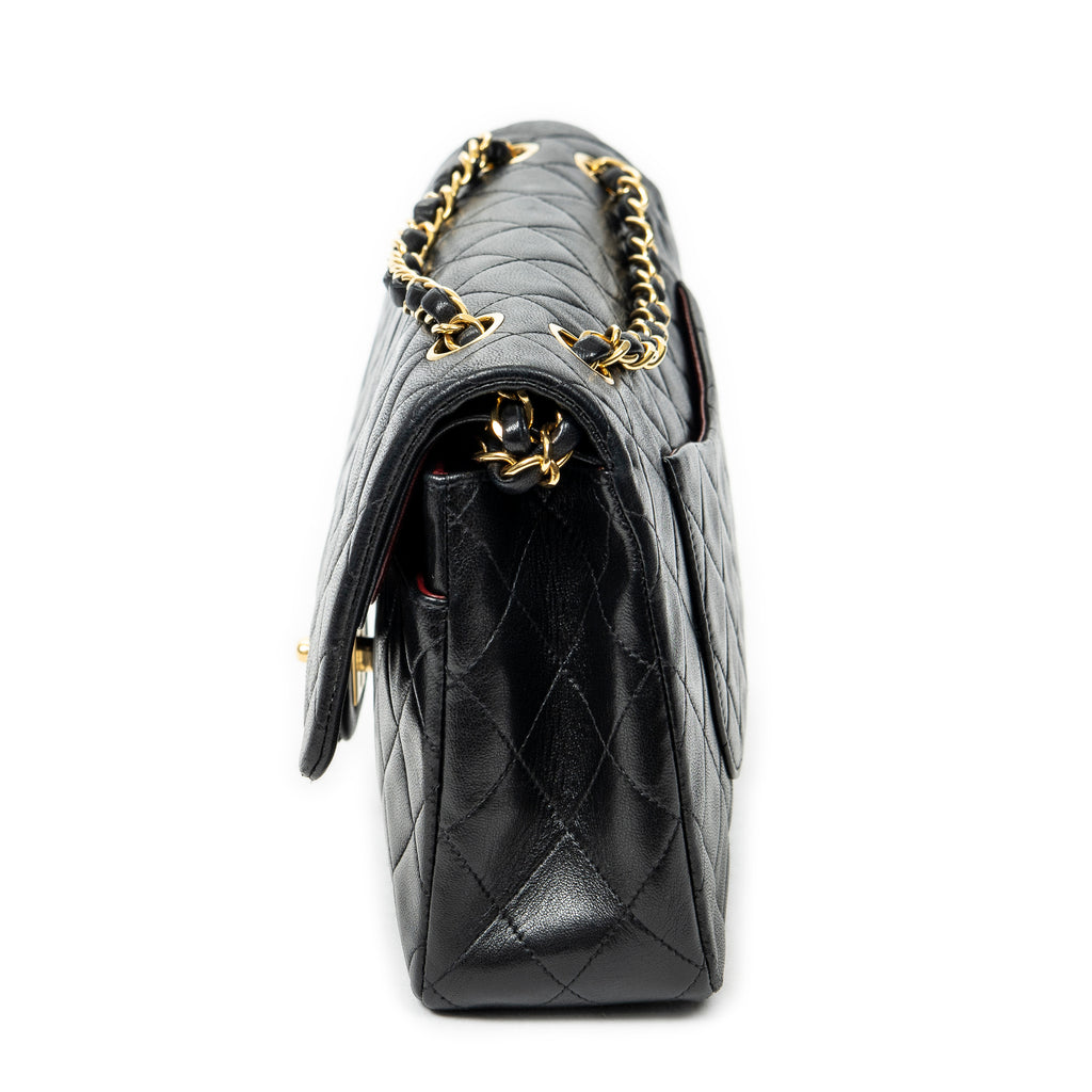 Shoulder bag Classic Double Flap 26 Black Quilted Lambskin Leather