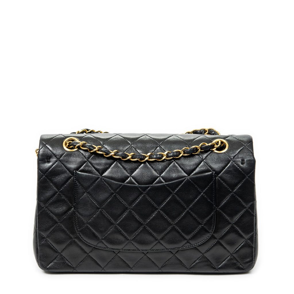 Shoulder bag Classic Double Flap 26 Black Quilted Lambskin Leather