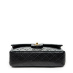 Shoulder bag Classic Double Flap 26 Black Quilted Lambskin Leather