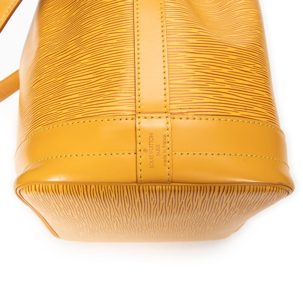 Shoulder bag Noe GM Yellow Epi