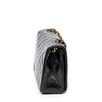 Bolso de hombro Mademoiselle Full Flap de cuero de cordero acolchado negro