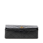 Bolso de hombro Mademoiselle Full Flap de cuero de cordero acolchado negro