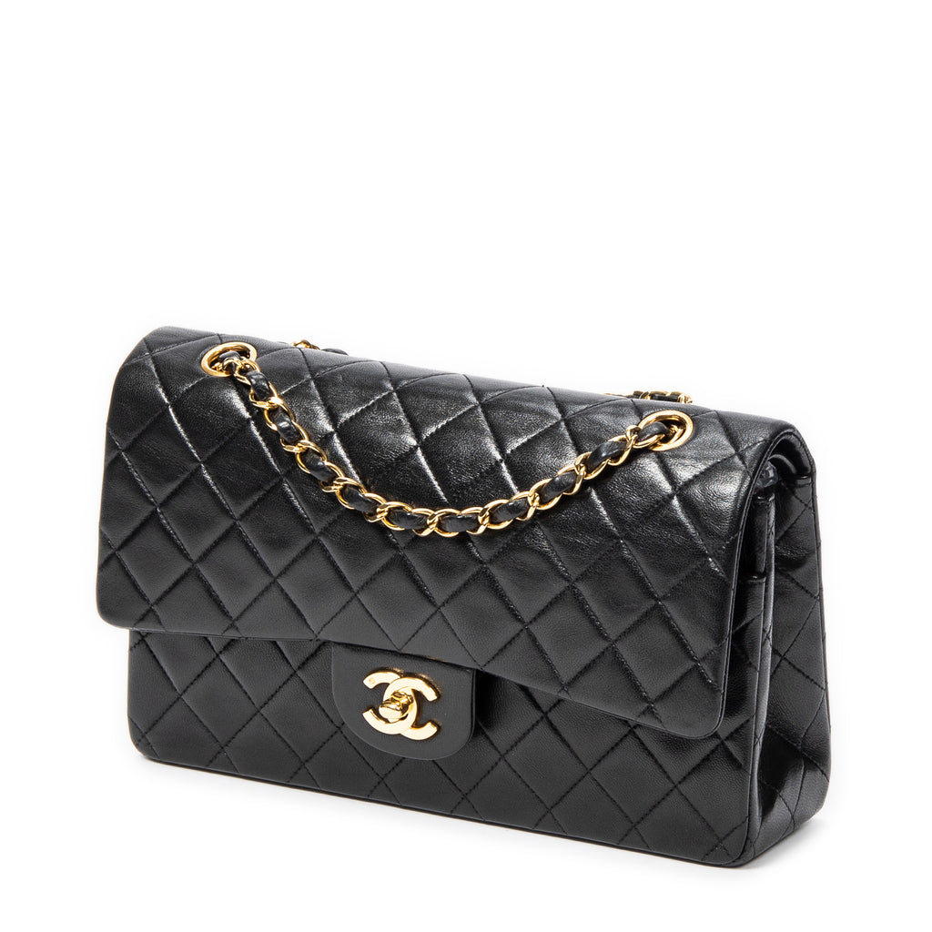 Shoulder bag Classic Double Flap 26 Black Quilted Lambskin Leather