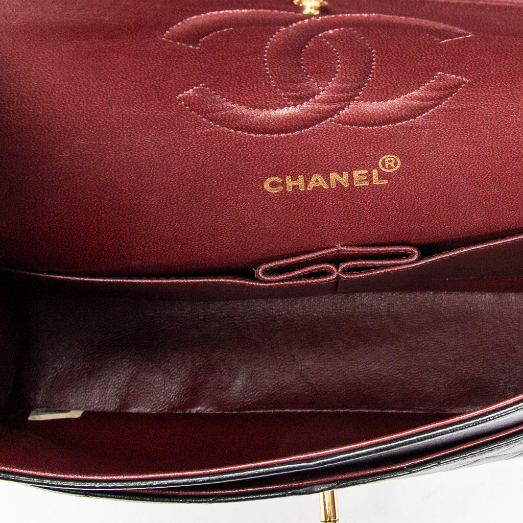 Shoulder bag Classic Double Flap 26 Black Quilted Lambskin Leather