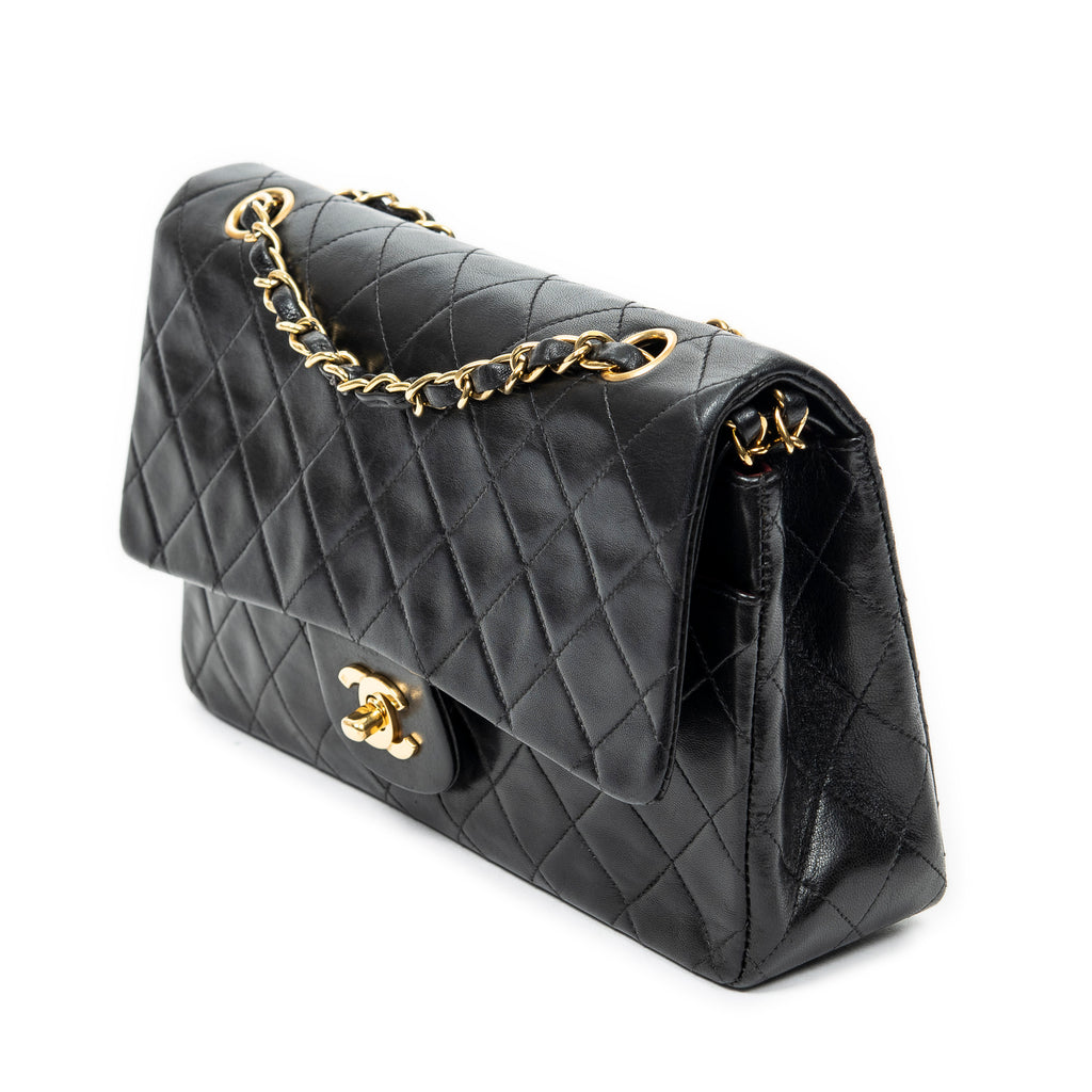 Shoulder bag Classic Double Flap 26 Black Quilted Lambskin Leather