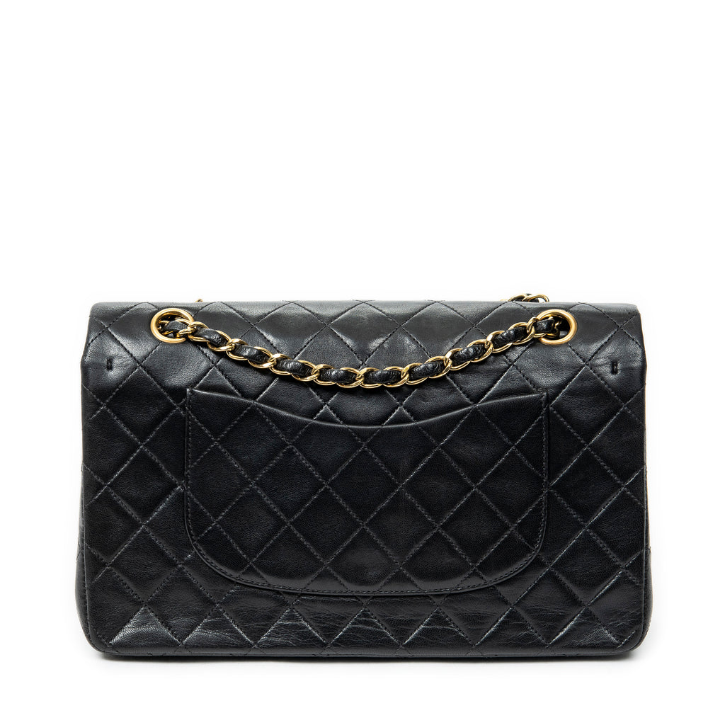 Shoulder bag Classic Double Flap 26 Black Quilted Lambskin Leather