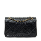 Shoulder bag Classic Double Flap 26 Black Quilted Lambskin Leather