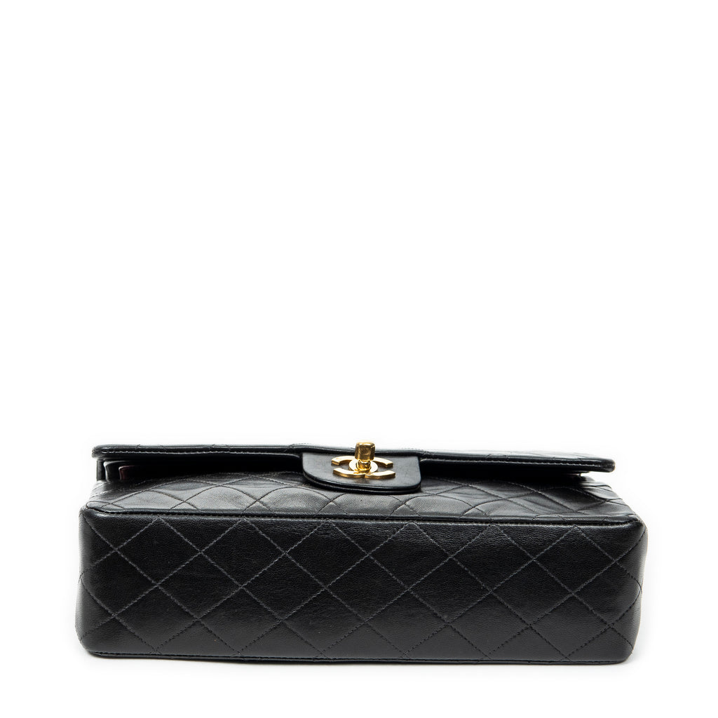 Shoulder bag Classic Double Flap 26 Black Quilted Lambskin Leather