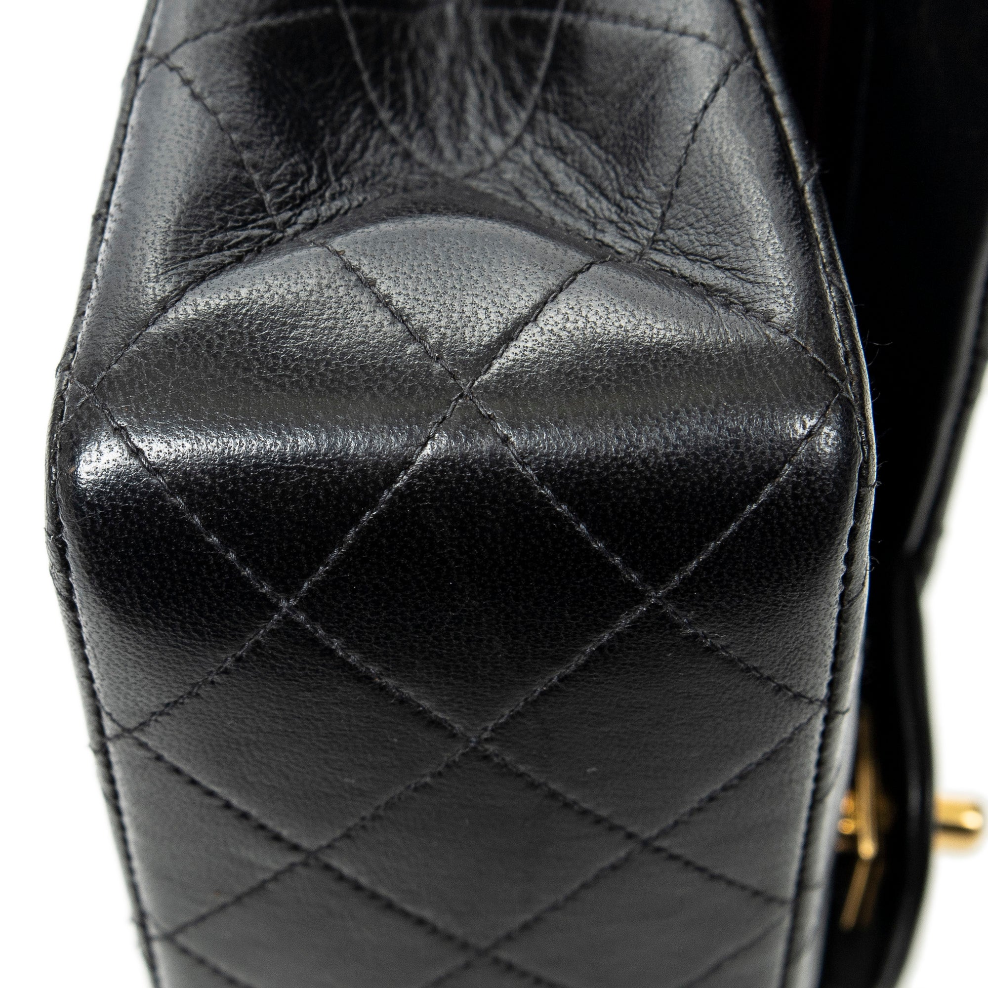 Shoulder bag Classic Double Flap 26 Black Quilted Lambskin Leather