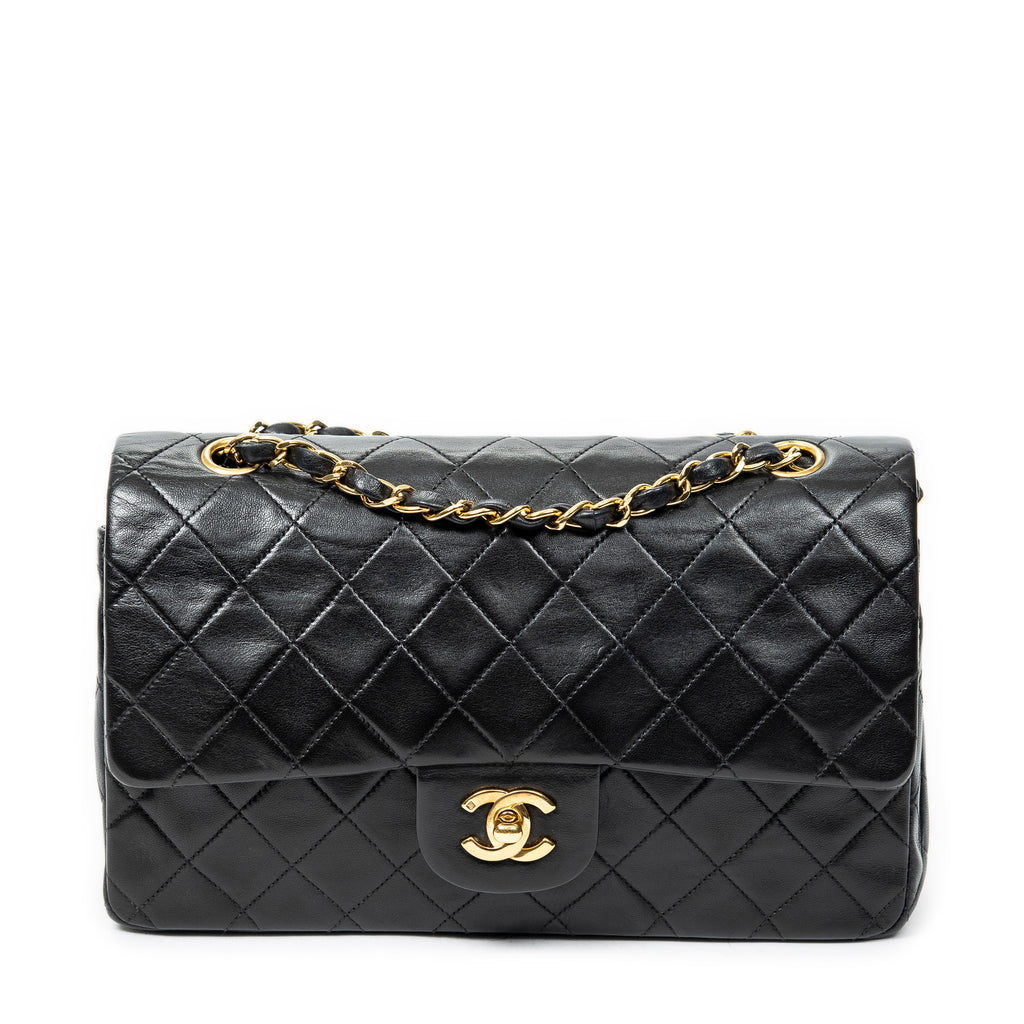 Shoulder bag Classic Double Flap 26 Black Quilted Lambskin Leather