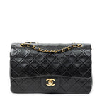 Shoulder bag Classic Double Flap 26 Black Quilted Lambskin Leather