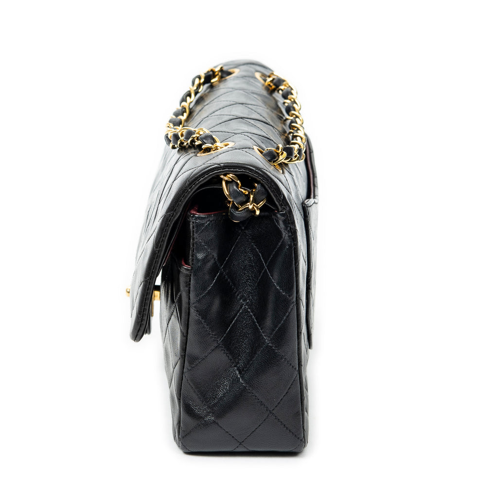 Shoulder bag Classic Double Flap 26 Black Quilted Lambskin Leather