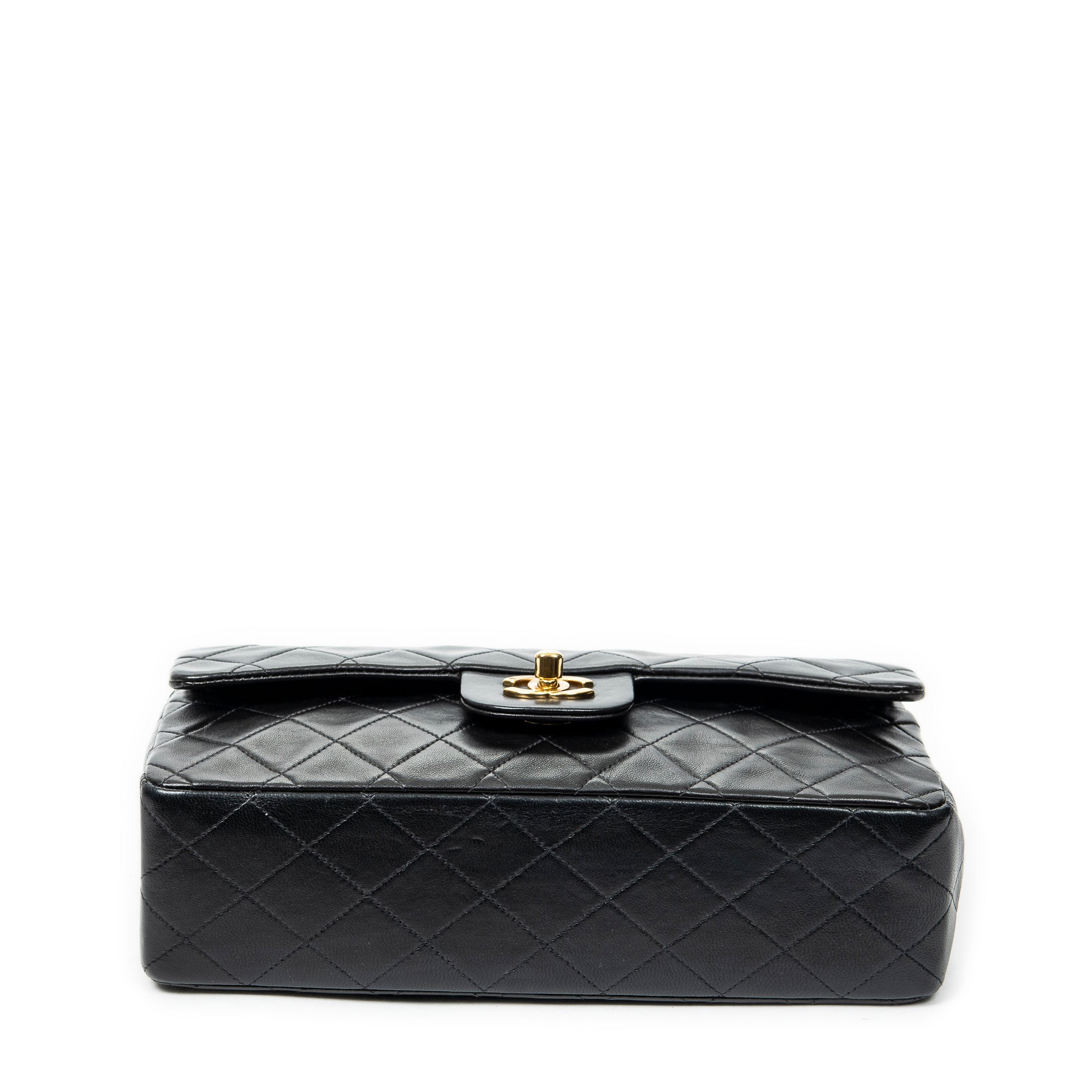 Shoulder bag Classic Double Flap 26 Black Quilted Lambskin Leather