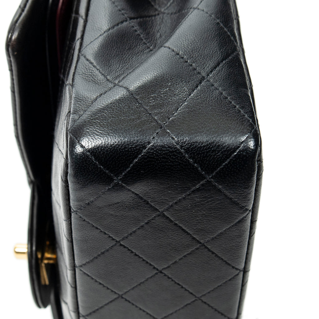 Shoulder bag Classic Double Flap 26 Black Quilted Lambskin Leather