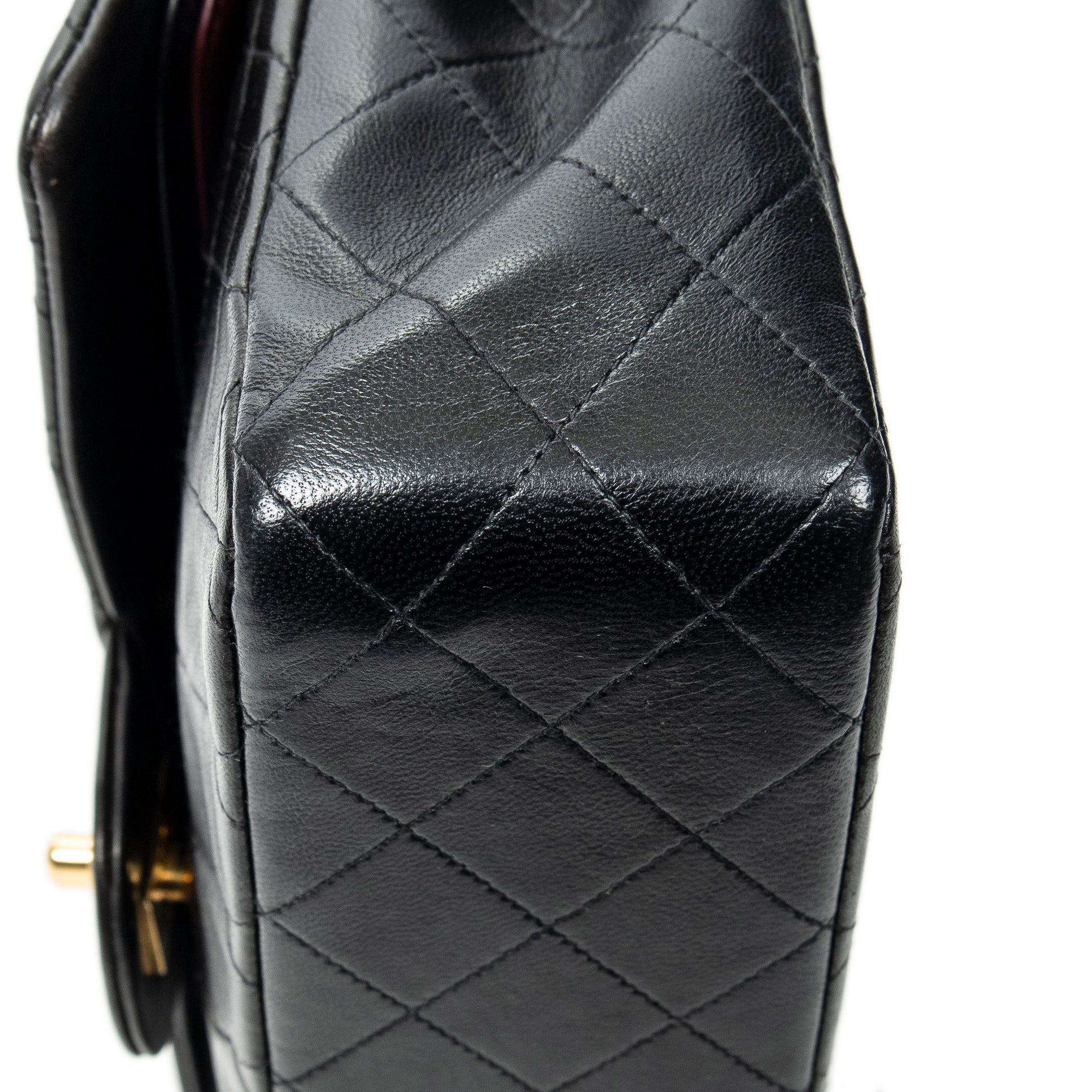 Shoulder bag Classic Double Flap 26 Black Quilted Lambskin Leather