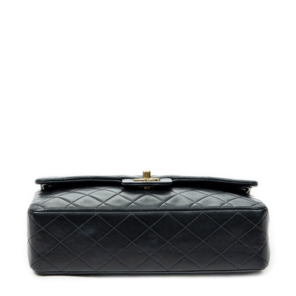 Shoulder bag Classic Double Flap 26 Black Quilted Lambskin Leather