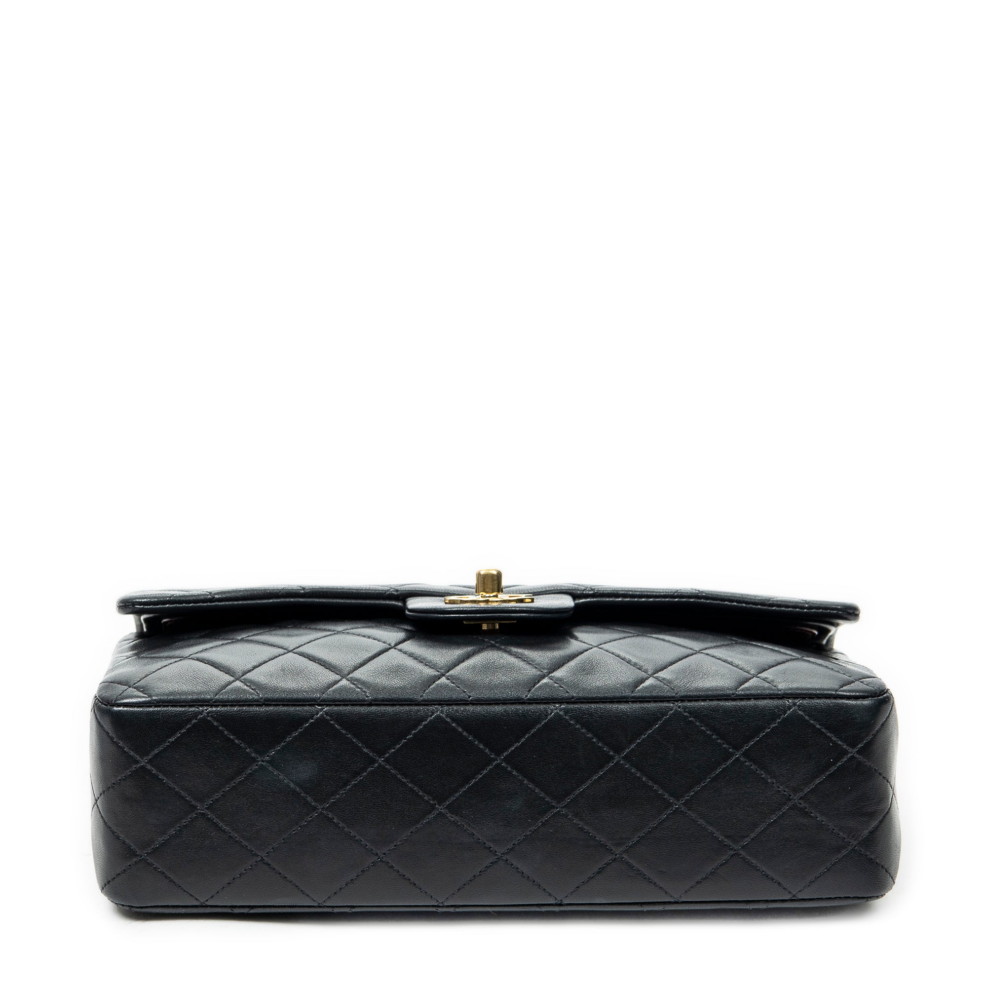 Shoulder bag Classic Double Flap 26 Black Quilted Lambskin Leather