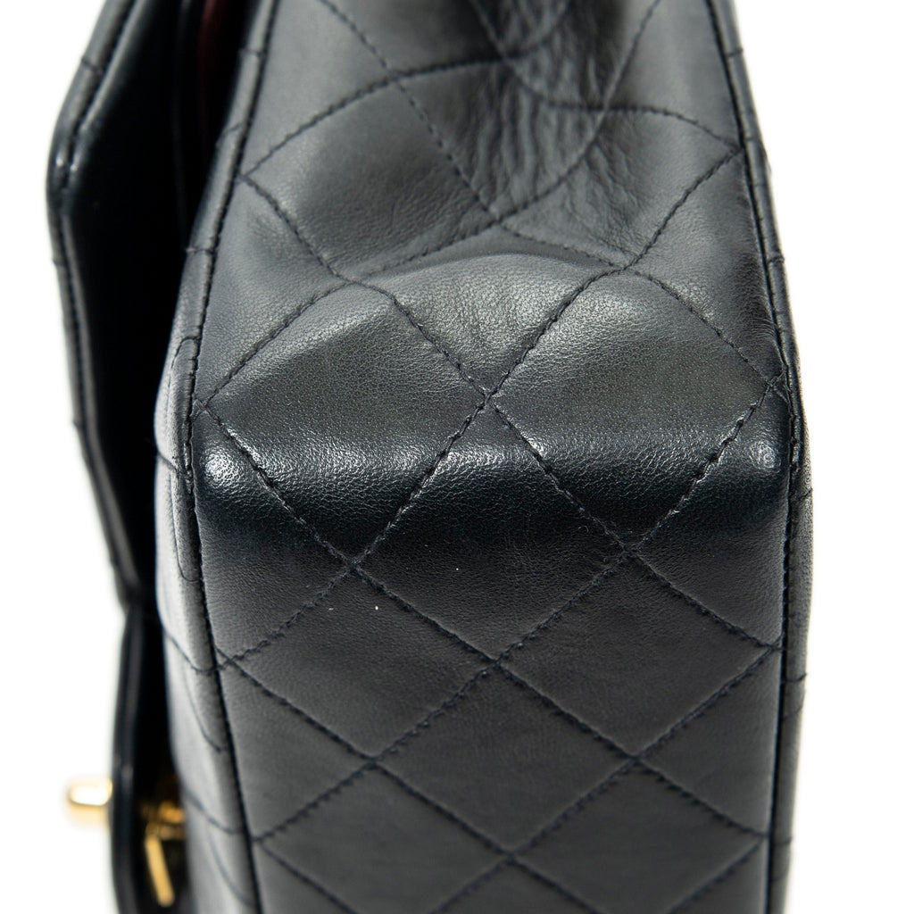 Shoulder bag Classic Double Flap 26 Black Quilted Lambskin Leather