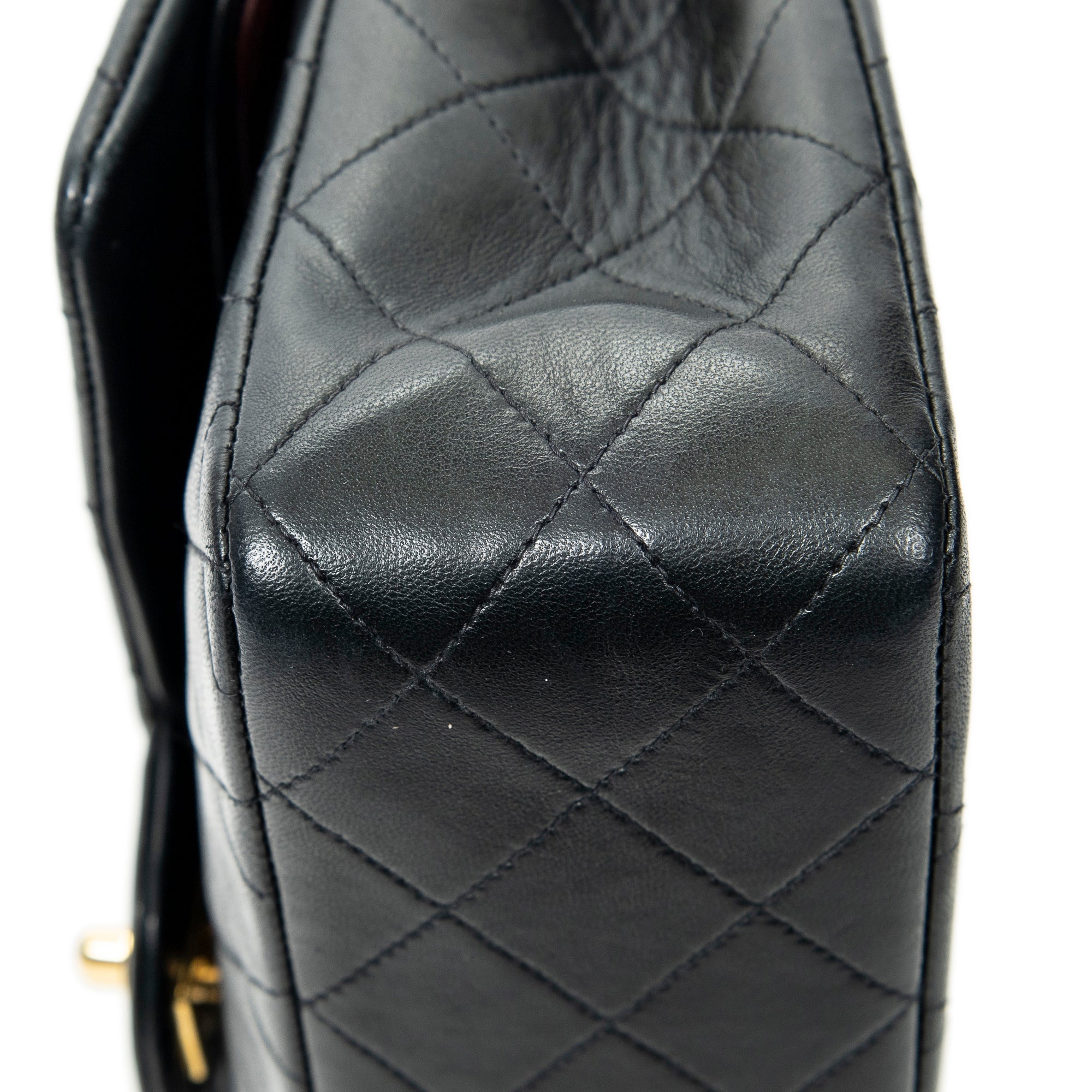 Shoulder bag Classic Double Flap 26 Black Quilted Lambskin Leather