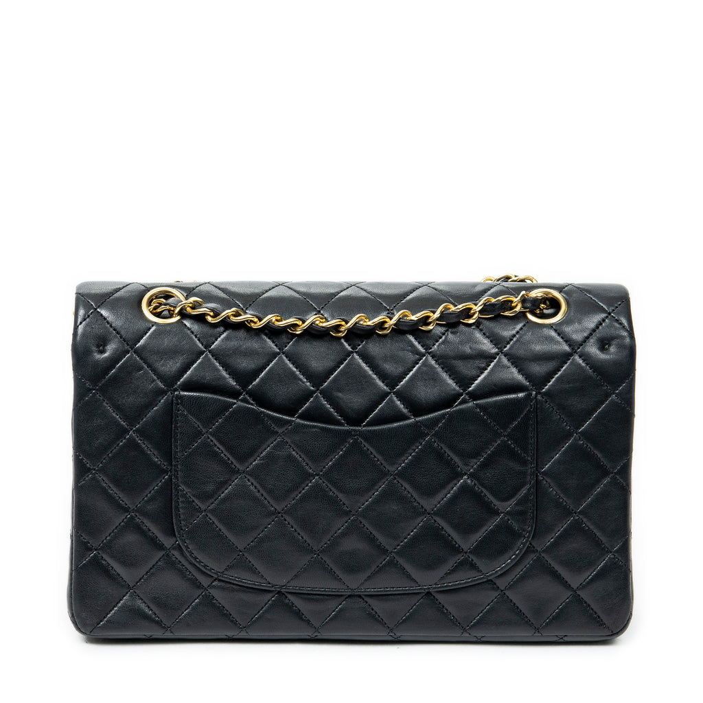 Shoulder bag Classic Double Flap 26 Black Quilted Lambskin Leather