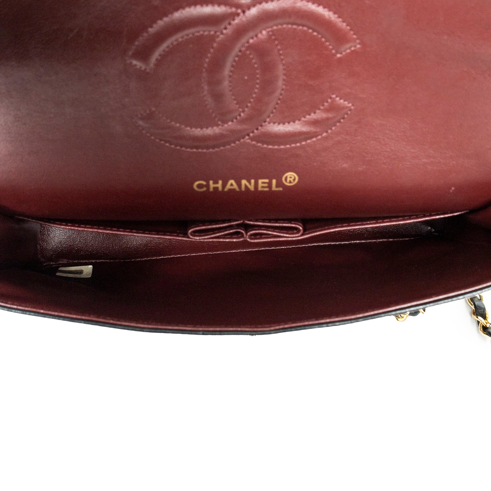 Shoulder bag Classic Double Flap 26 Black Quilted Lambskin Leather