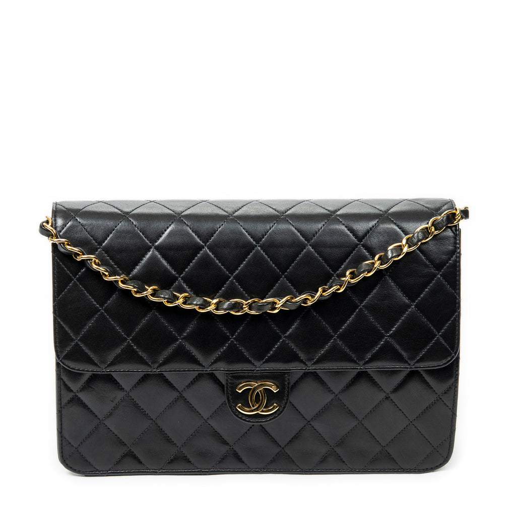 Bolso de hombro vintage con cierre de presión, solapa recta, piel de cordero acolchada negra