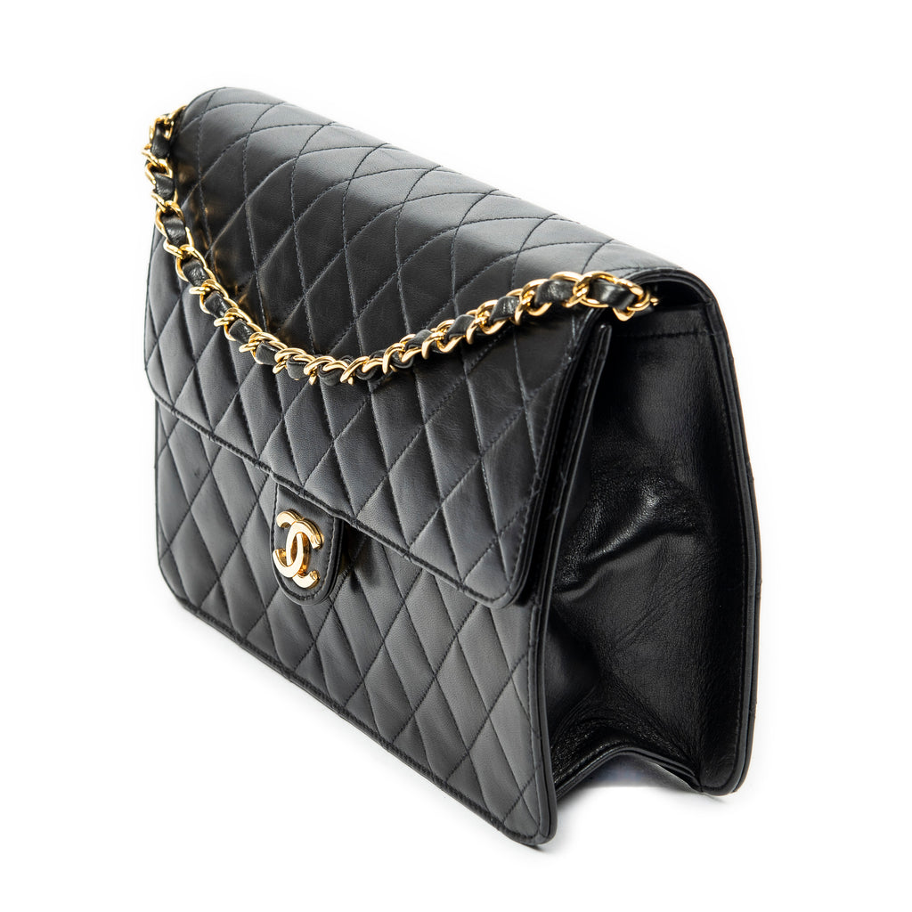 Bolso de hombro vintage con cierre de presión, solapa recta, piel de cordero acolchada negra
