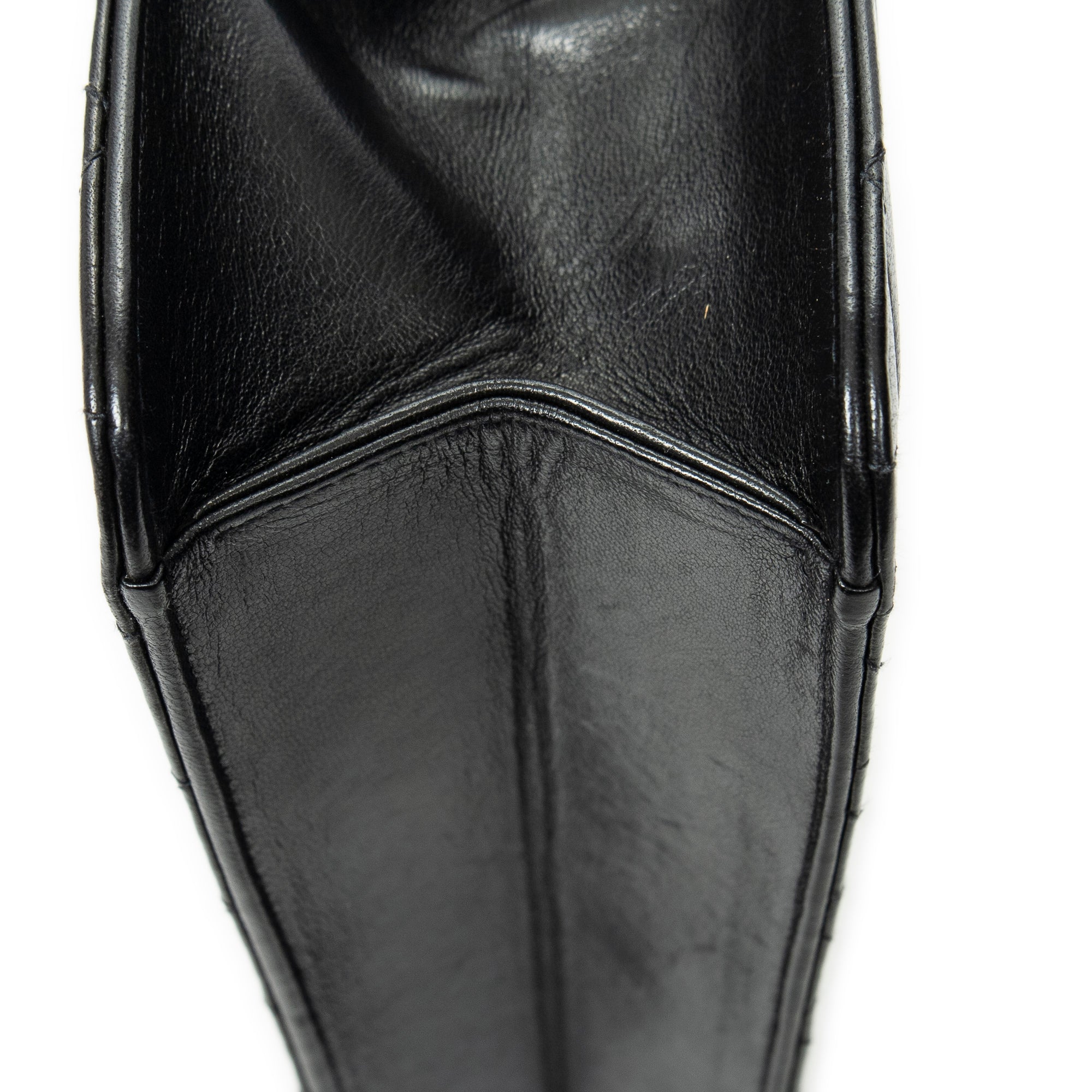 Bolso de hombro vintage con cierre de presión, solapa recta, piel de cordero acolchada negra