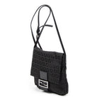 Bolso de hombro con solapa pequeña y bandolera de lona Zucchino negra