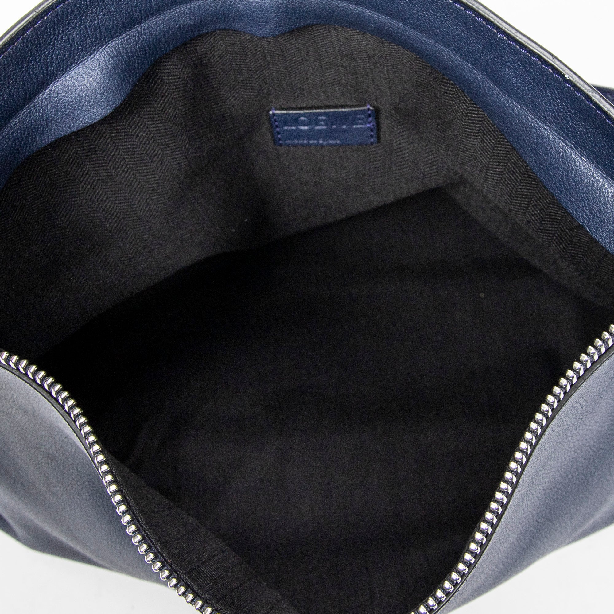 Shoulder Bag Medium T Messenger Navy Calfskin Leather