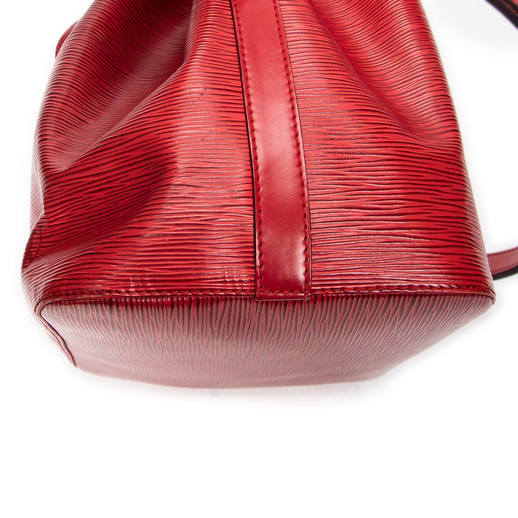 Bolso de Hombro Noe PM Epi Rojo