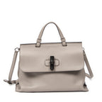 Bolso de hombro mediano de bambú, asa superior diaria, piel de becerro granulada gris