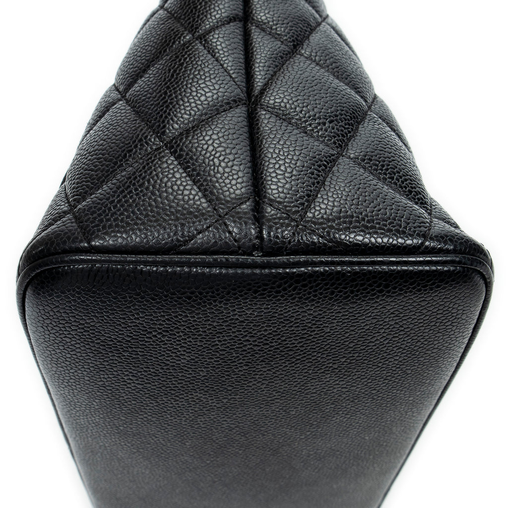 Shoulder Bag Timeless Medallion Tote Black Quilted Caviar Leather