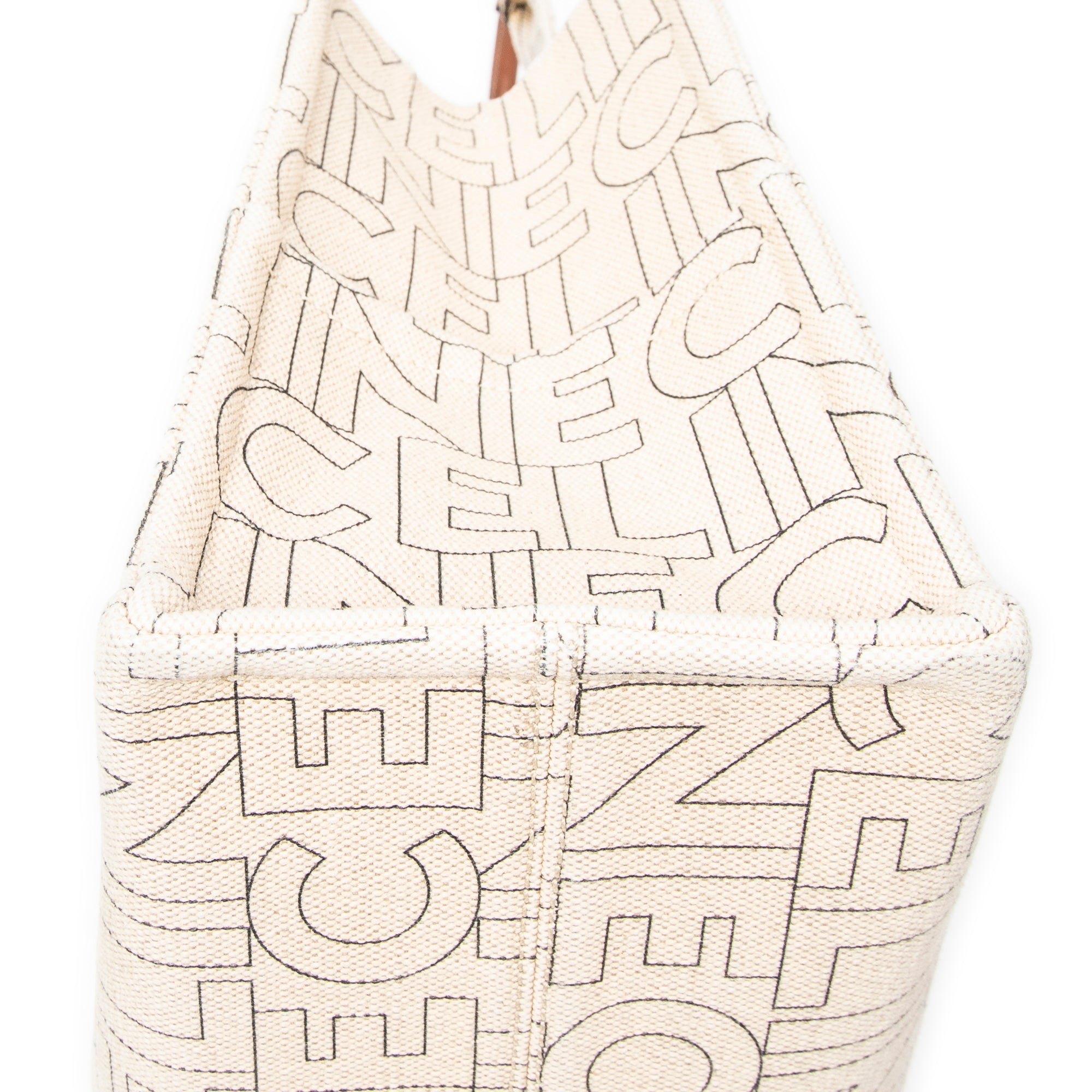 Shoulder Bag Large Triomphe Cabas Beige Canvas