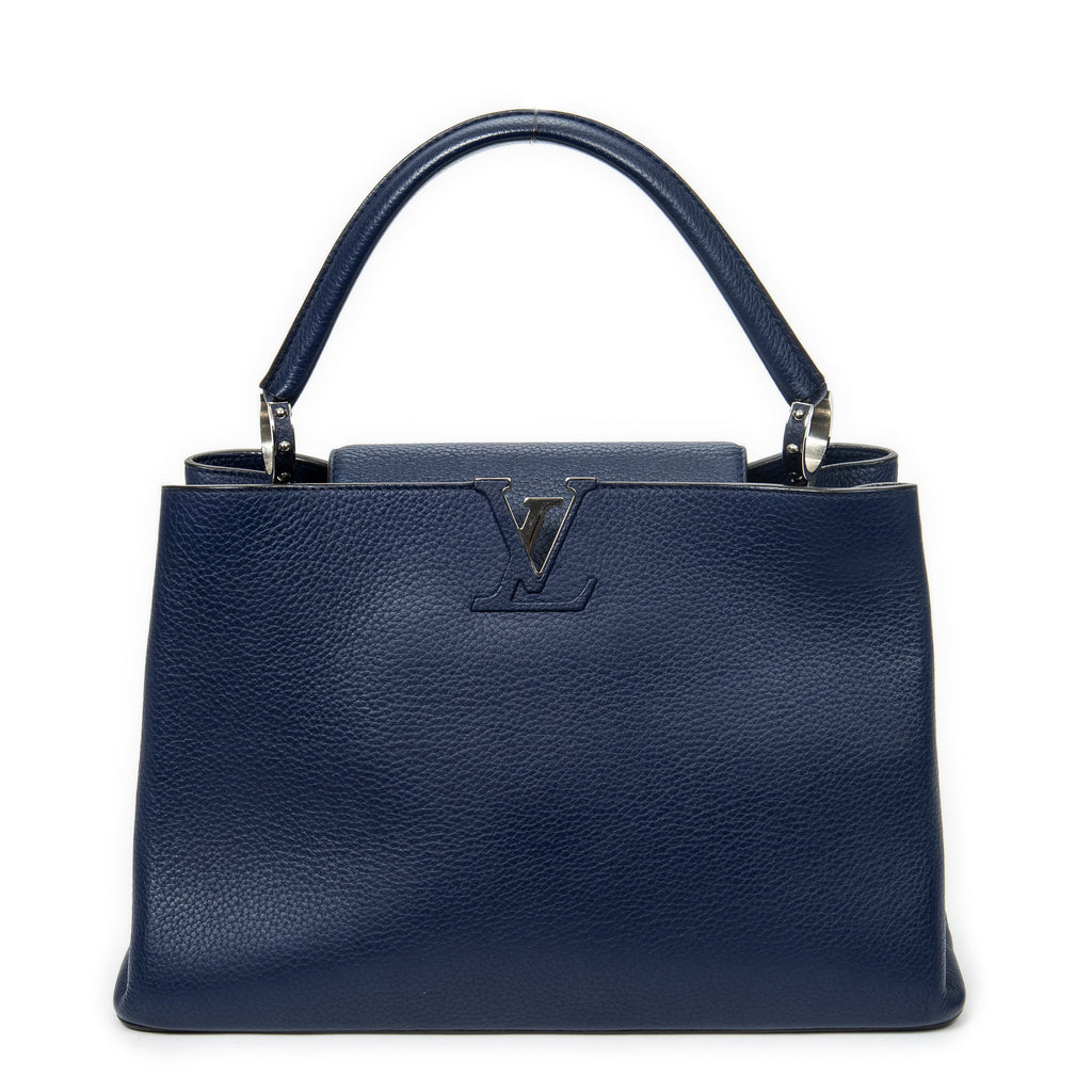Handbag Capucines MM Navy Taurillon Clemence Leather