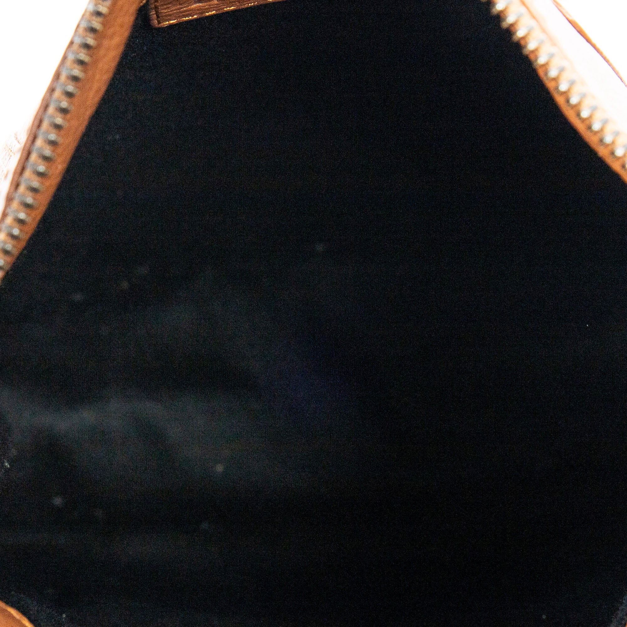 Shoulder Bag Vintage Anagram Flat Crossbody Tan Calfskin Leather