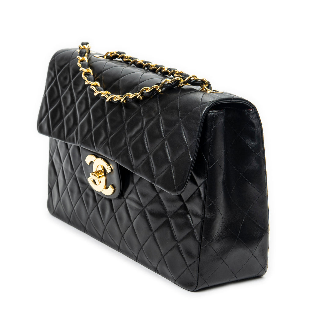 Chanel - Maxi Jumbo XL à rabat - Noir