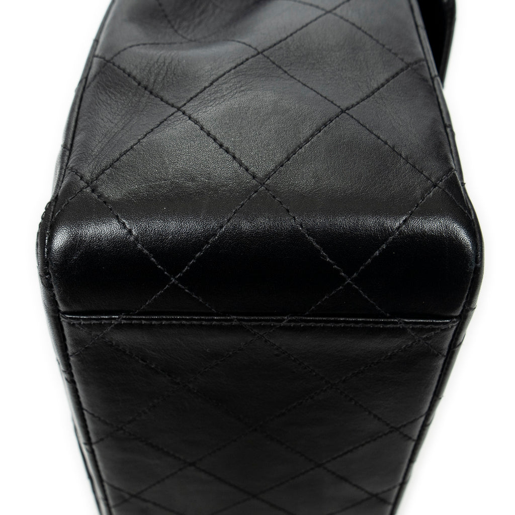Chanel - Maxi Jumbo XL à rabat - Noir