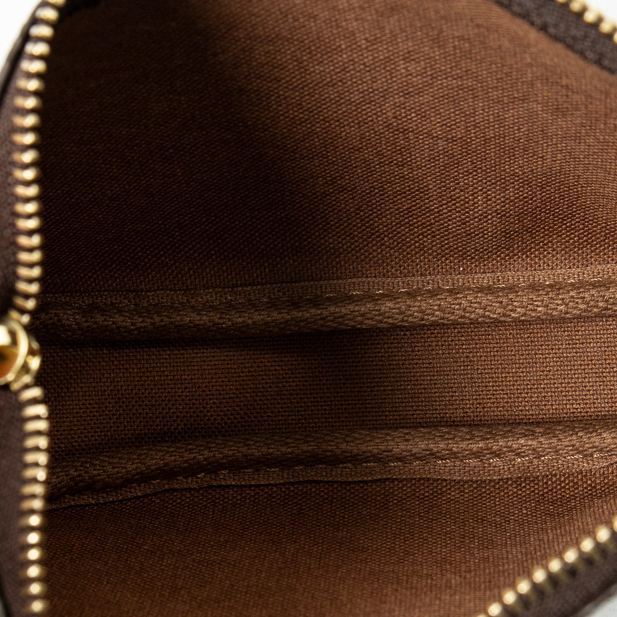 Pouch Mini Pochette Accessoires Lona Monogram Marrón