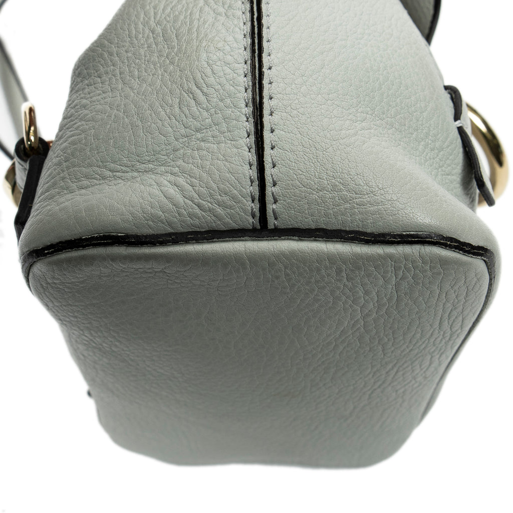 Mochila Pequeña Faye de Piel de Becerro Azul Claro