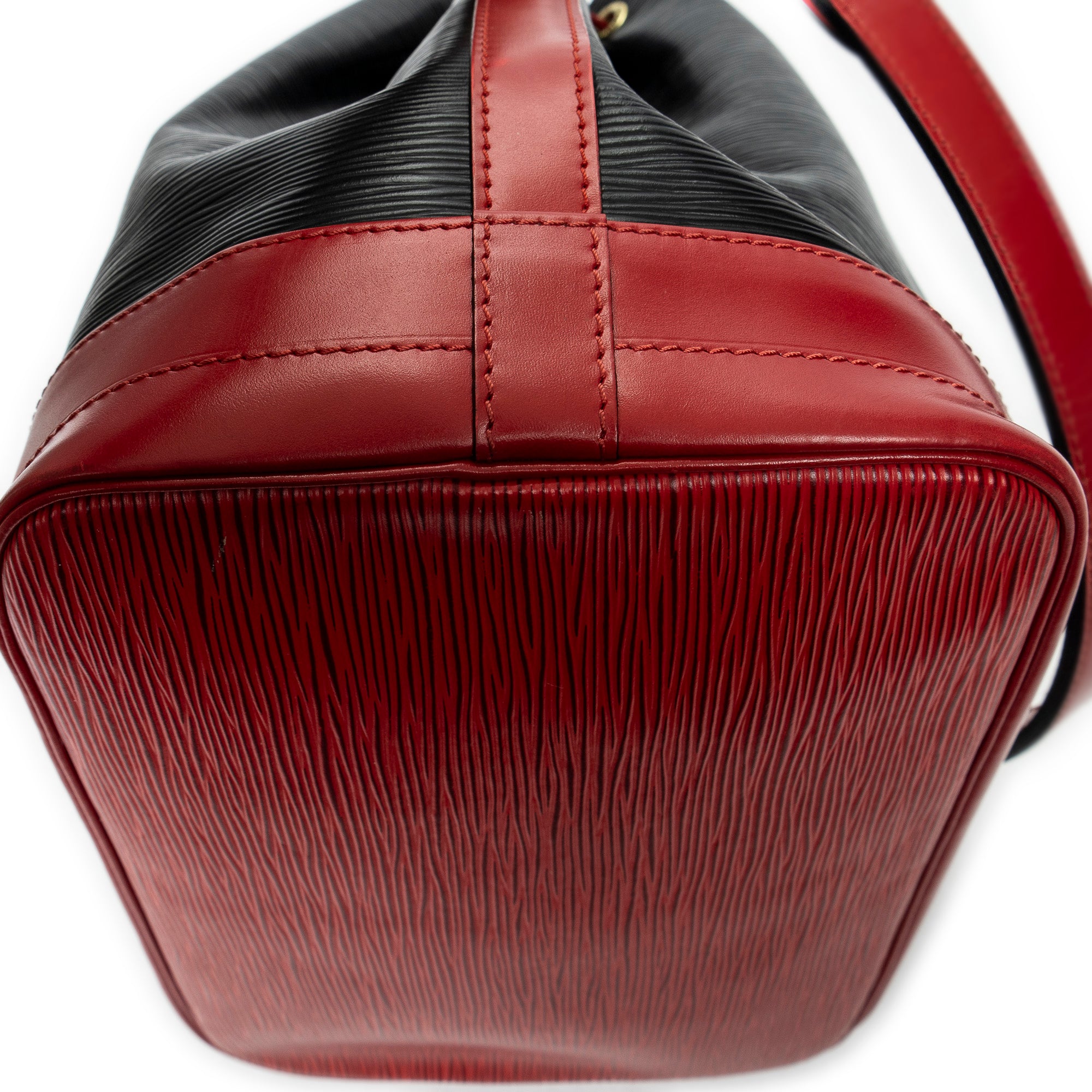 Shoulder Bag Noe Bicolor GM Black Epi