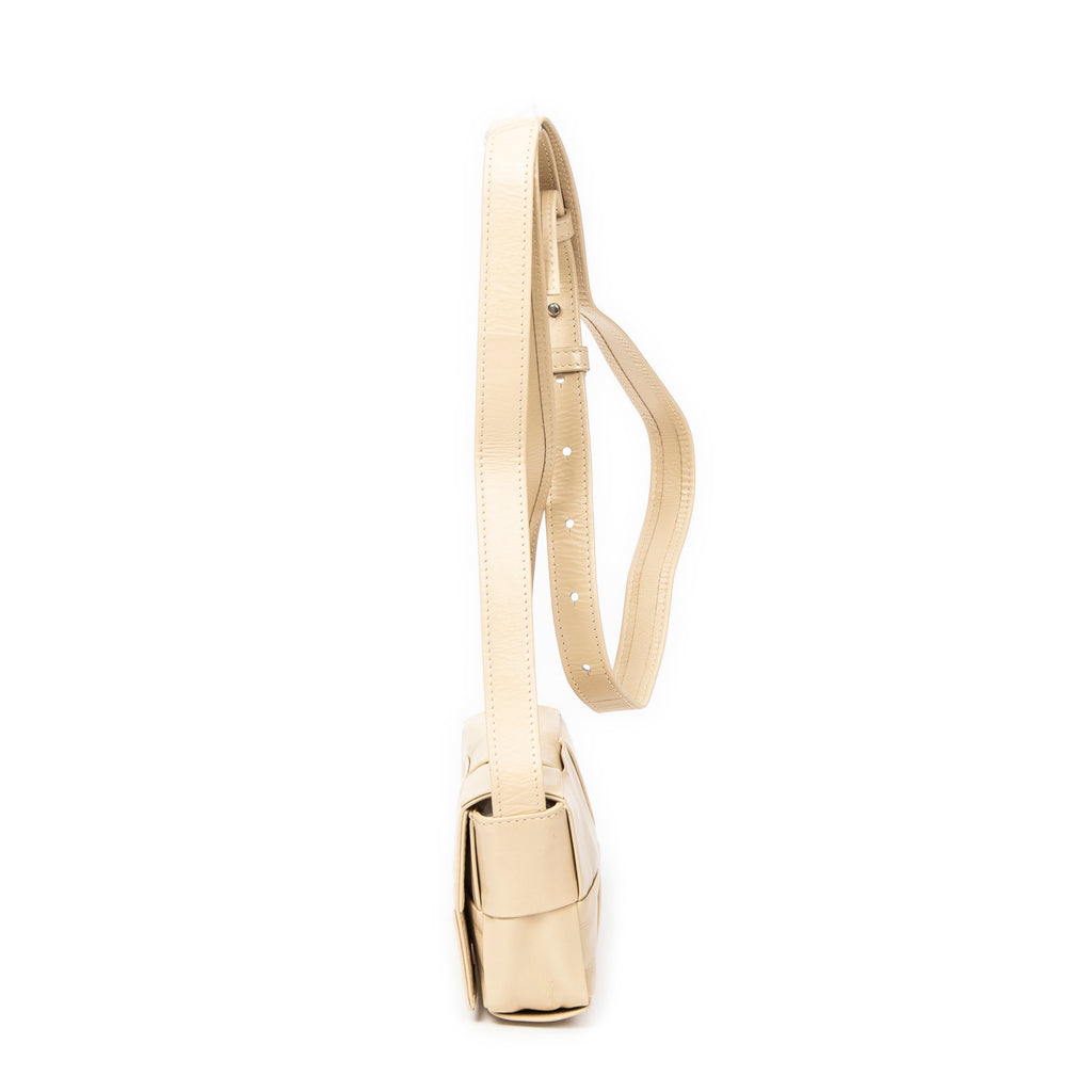 Bolso de hombro mini Cassette bandolera beige piel Intrecciato maxi